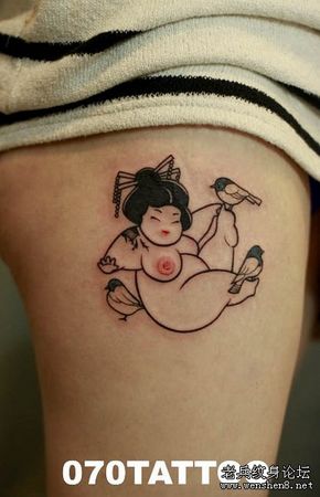 日本纹身图案：美女腿部另类可爱艺妓纹身图案纹身图片