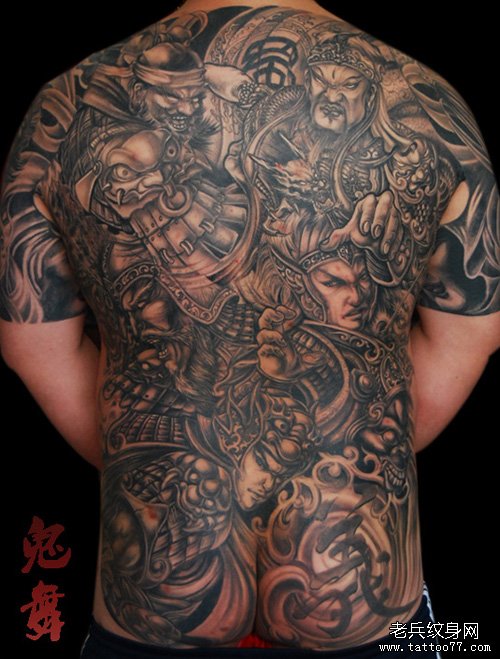 男人背部超酷的满背五虎将纹身图案_武汉纹身