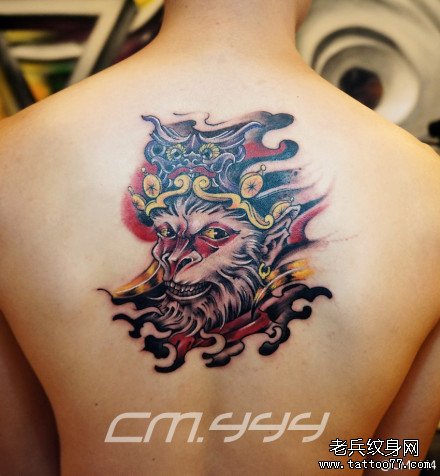 男士腿部纹身