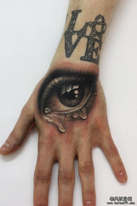 手臂时尚的流泪的眼睛纹身图案