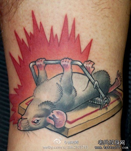 一款另类经典的老鼠纹身图案