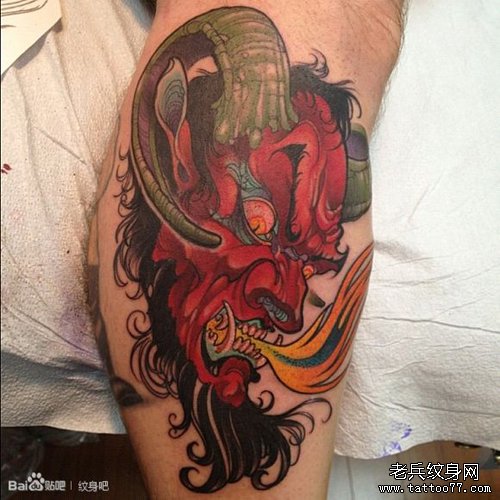 男人腿部霸气的恶魔撒旦纹身图案