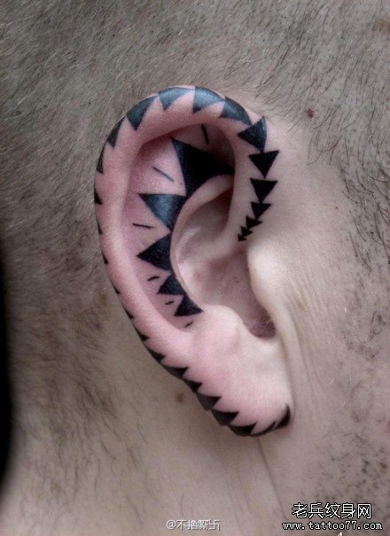 耳部潮流经典的图腾纹身图案