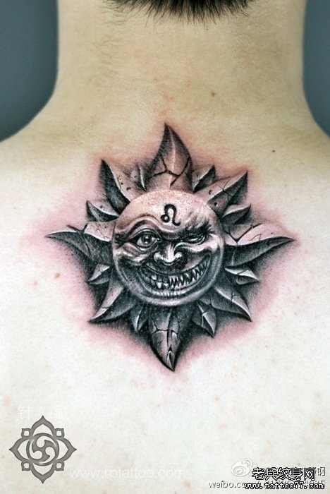 一款颈部狮子座太阳神纹身作品推荐