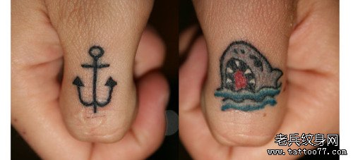 手指鲨鱼船锚纹身图案作品图片欣赏