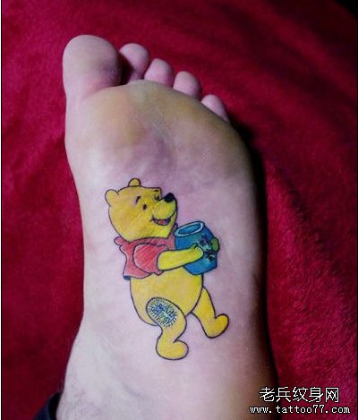 一款卡通维尼熊由武汉最好的纹身网推荐