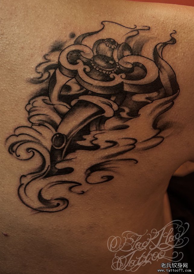 一款背部如意纹身图案有武汉最好的纹身网推荐