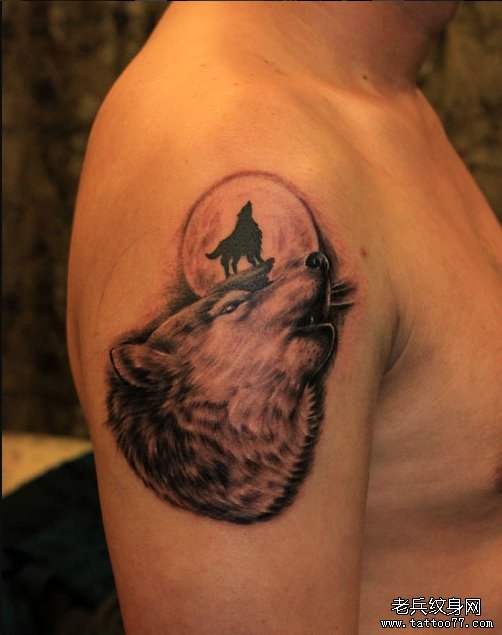 一款手臂狼头文身图案由武汉最好的刺青店推荐