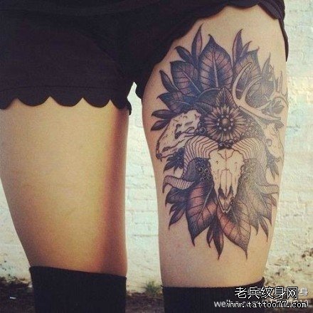 武汉最好的纹身店推荐一款女性腿部纹身图案_