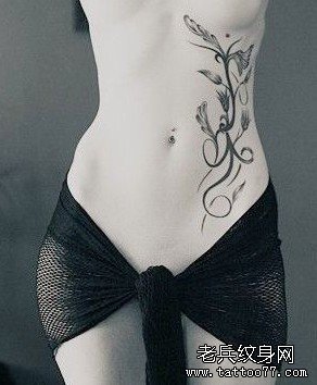 武汉最好的刺青网推荐一款女性腰部藤蔓纹身图
