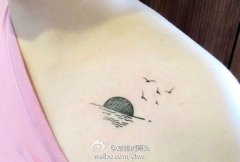 一款肩部路飞纹身图案由武汉最好的纹身店推荐