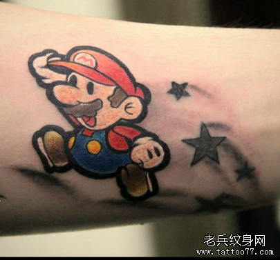 一款手臂彩色超级玛丽纹身图案由武汉纹身店推