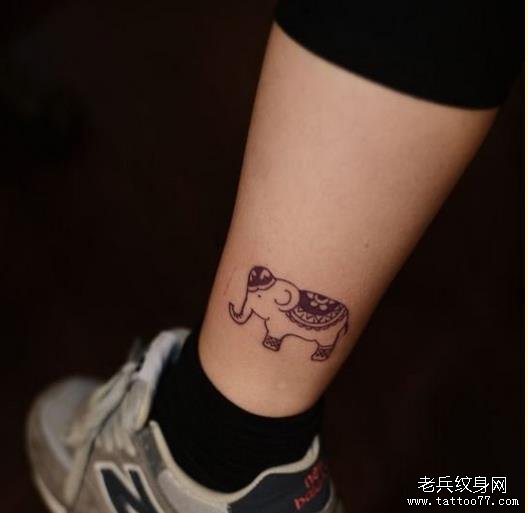 武汉最好的刺青网推荐一款脚踝卡通小象纹身图