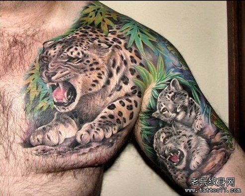 半钾豹子纹身图案由武汉最好的刺青网推荐
