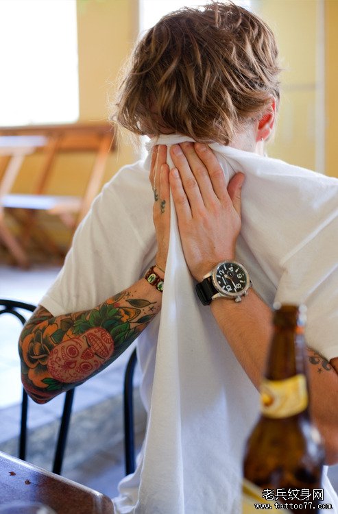 武汉最好的纹身店推荐一款男人花臂纹身图案