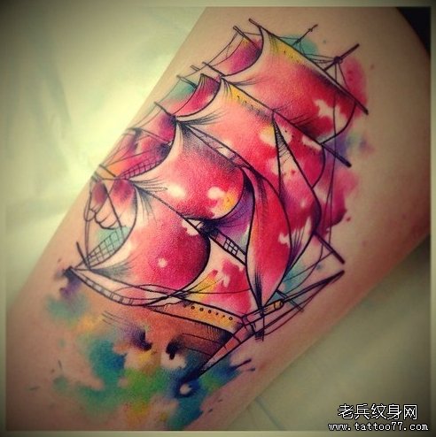 武汉最好的纹身店推荐一款手臂彩色帆船纹身图