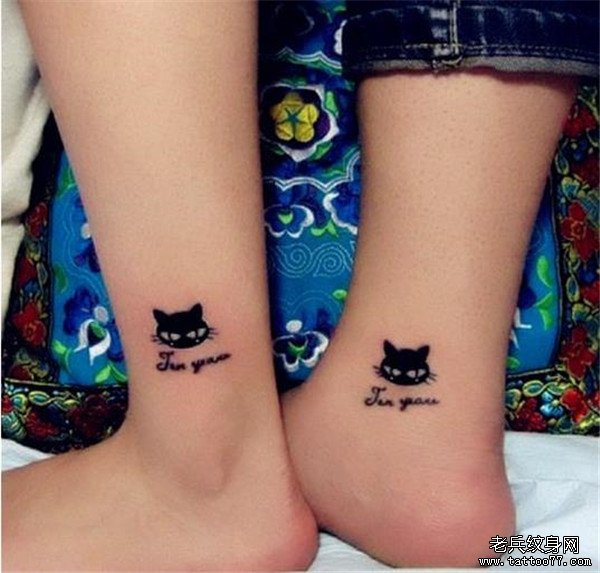 情侣脚踝猫咪纹身图案由武汉纹身推荐