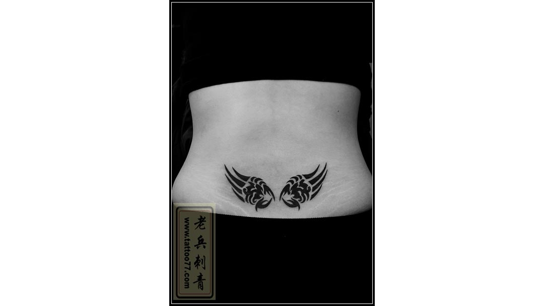 MM性感后腰图腾翅膀纹身图案作品