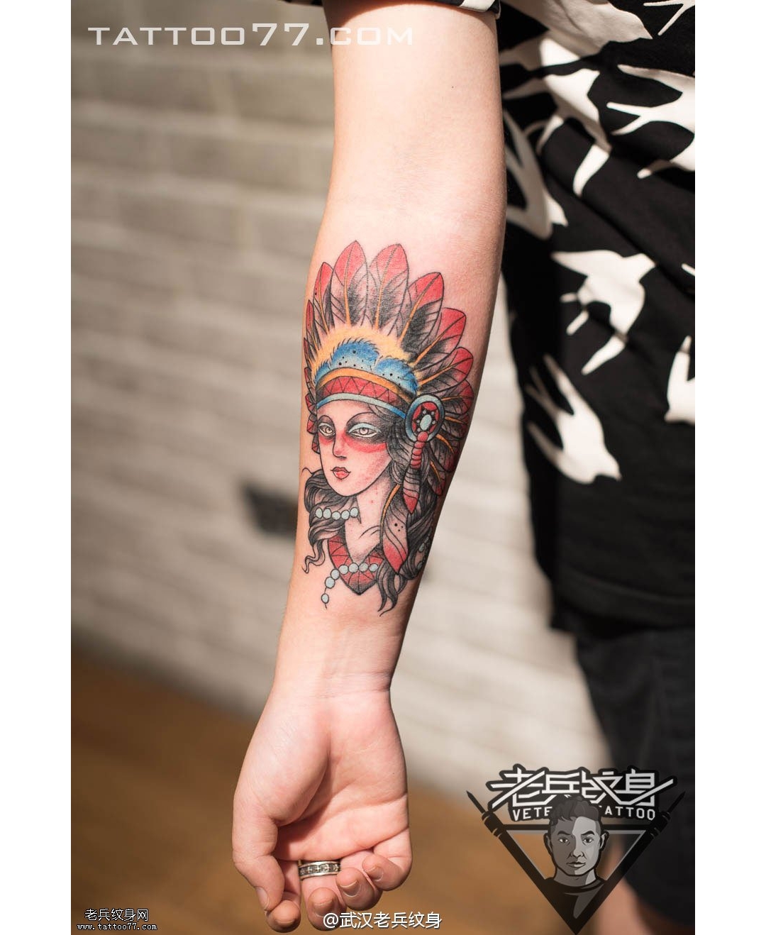 武汉专业女纹身制作的手臂印第安人纹身作品