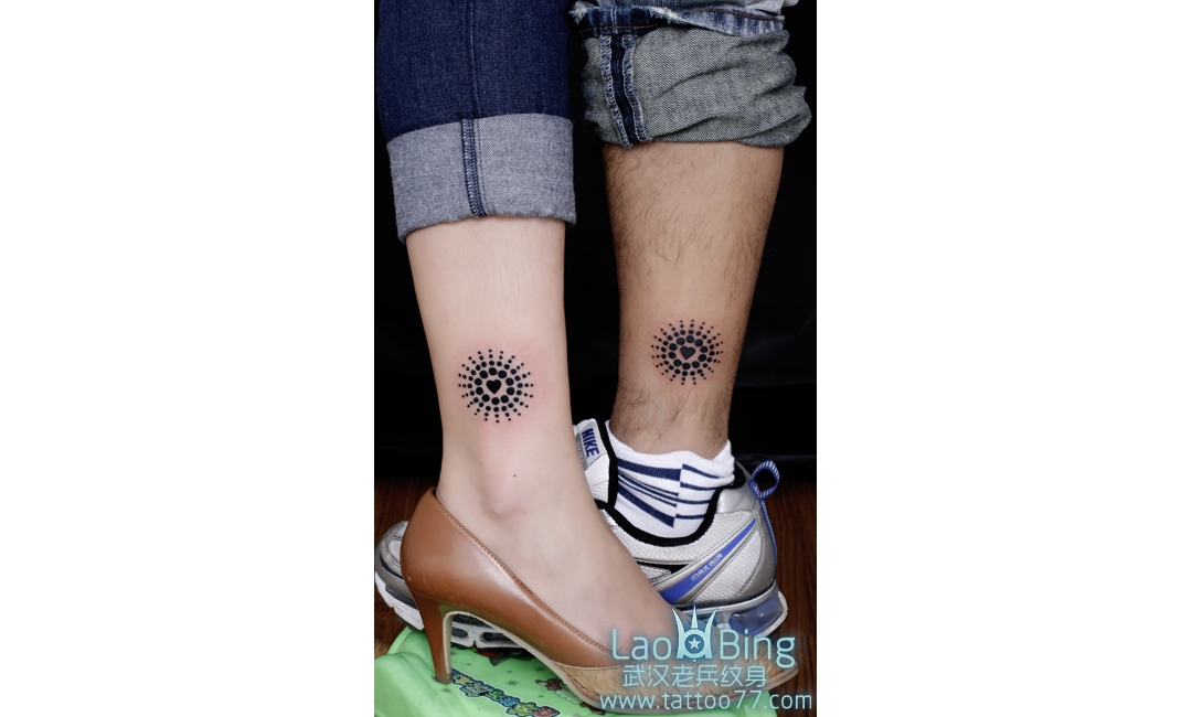 本店为来自武昌纹身爱好者打造的腿部情侣图腾纹身图案作品 ...