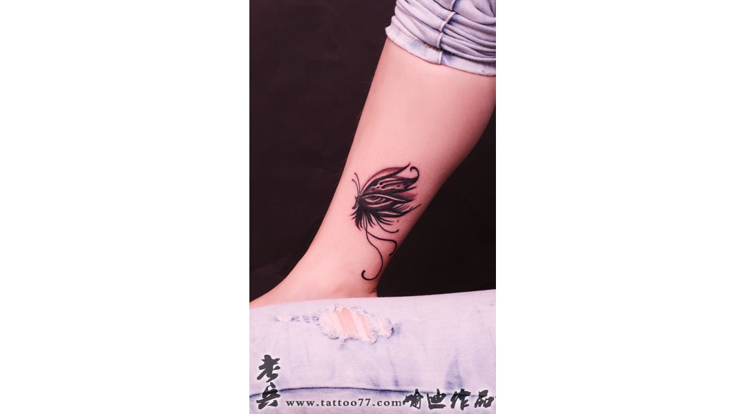 最好的纹身店：美女腿部蝴蝶纹身图案作品