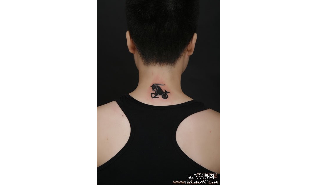 武汉老兵纹身店：颈部星座纹身图案作品