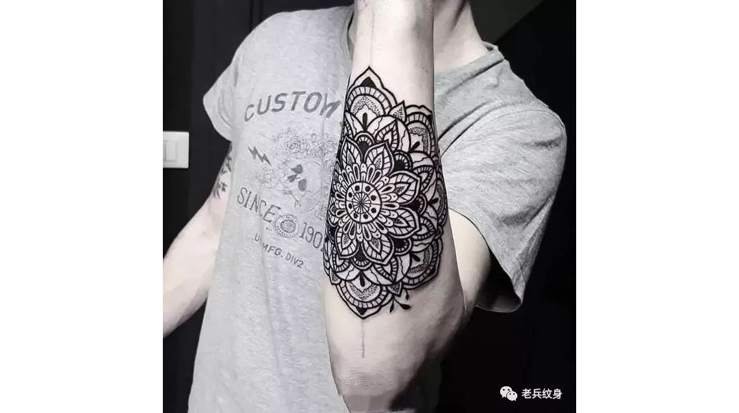 看呆强迫症患者的纹身：曼陀罗