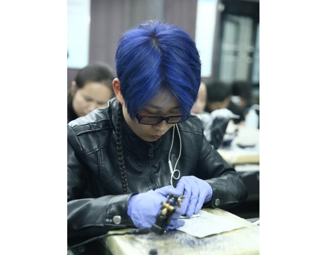 沈阳苏家屯纹身学员银海英纹身培训中