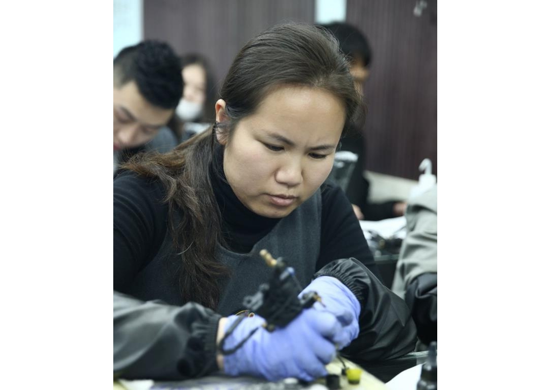 江苏无锡纹身学员盛毅丹纹身培训中