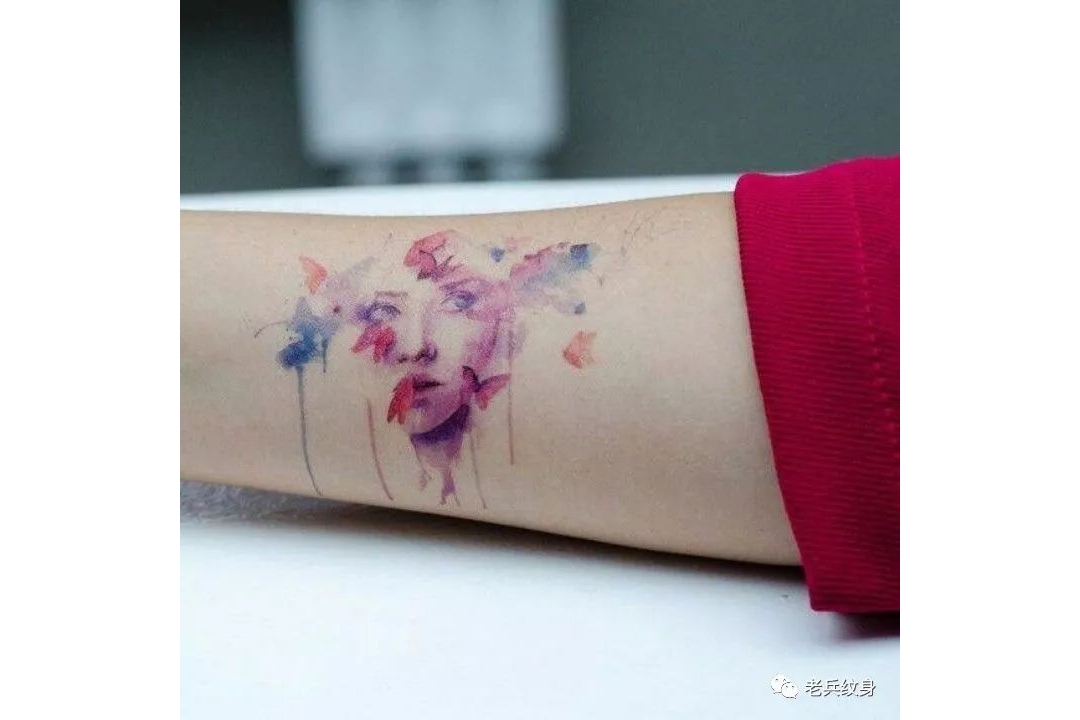 “怎么样洗纹身，才能洗干净又不留疤？” “用纹身克星——皮秒啊！” ...