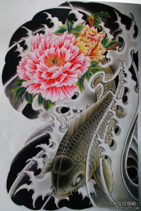 武汉纹身老兵纹身图案大全来自中国经典的传统半胛喜庆鲤鱼牡丹纹身手稿图案分享