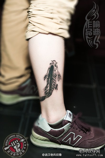 小腿水墨鲤鱼纹身作品一个月后恢复效果