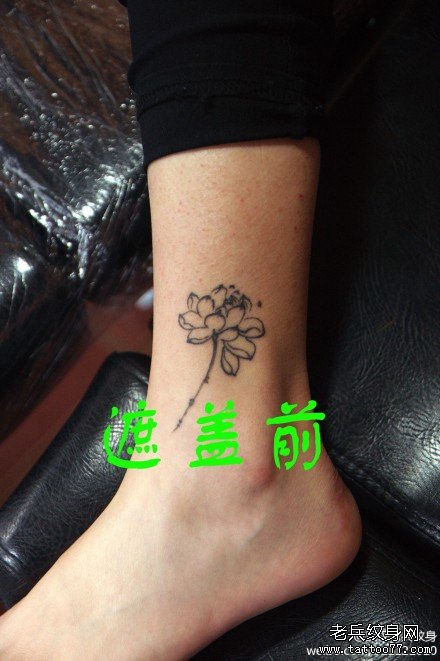 武汉老兵纹身店打造的脚踝翅膀纹身作品遮盖莲花纹身图案