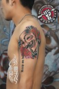 大臂超帅的V字仇杀队纹身作品及意义
