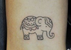 腿部小清新—可爱的小象纹身图案