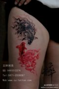 女生腿部好看的小金鱼纹身图案