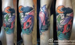 手臂可爱时尚的小马纹身图案