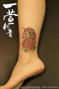 女生脚踝处可爱时尚的独角兽纹身图案