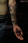 武汉纹身店为武汉一纹身帅哥制作的手部图腾纹身作品