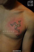 胸口标志纹身图案作品由武汉老兵纹身店出品