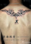 男生后背潮流经典的图腾纹身图案