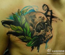 男人前胸时尚经典的欧美素描骷髅纹身图案