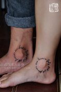 2013年七夕节为一对情侣制作的脚踝字母纹身作品