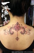 女生后颈背潮流精美的射手座纹身图案
