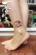 女生腿部流行可爱的小象纹身图案