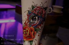 推荐一款彩色时尚潮流的眼睛玫瑰花纹身图案
