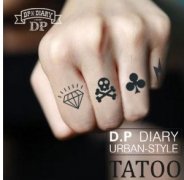 纹身贴纸个性钻石骷髅闪电手指贴纸纹身
