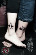 2014年2月14日情人节为一对情侣打造的脚踝情侣图腾纹身作品