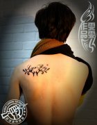 后背图腾纹身作品由武汉专业女纹身师打造