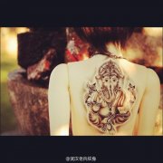 一款背部象神纹身图案由武汉纹身网推荐
